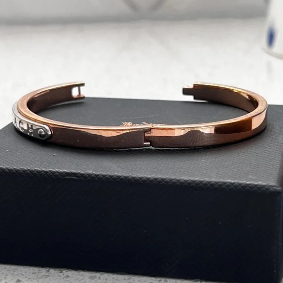 Coach Rose Gold stud earrings and bracelet - Picture 4 of 6